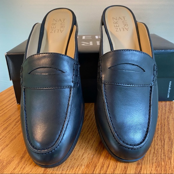 Naturalizer Villa Black Leather Mules 8.5 Narrow - Picture 1 of 11